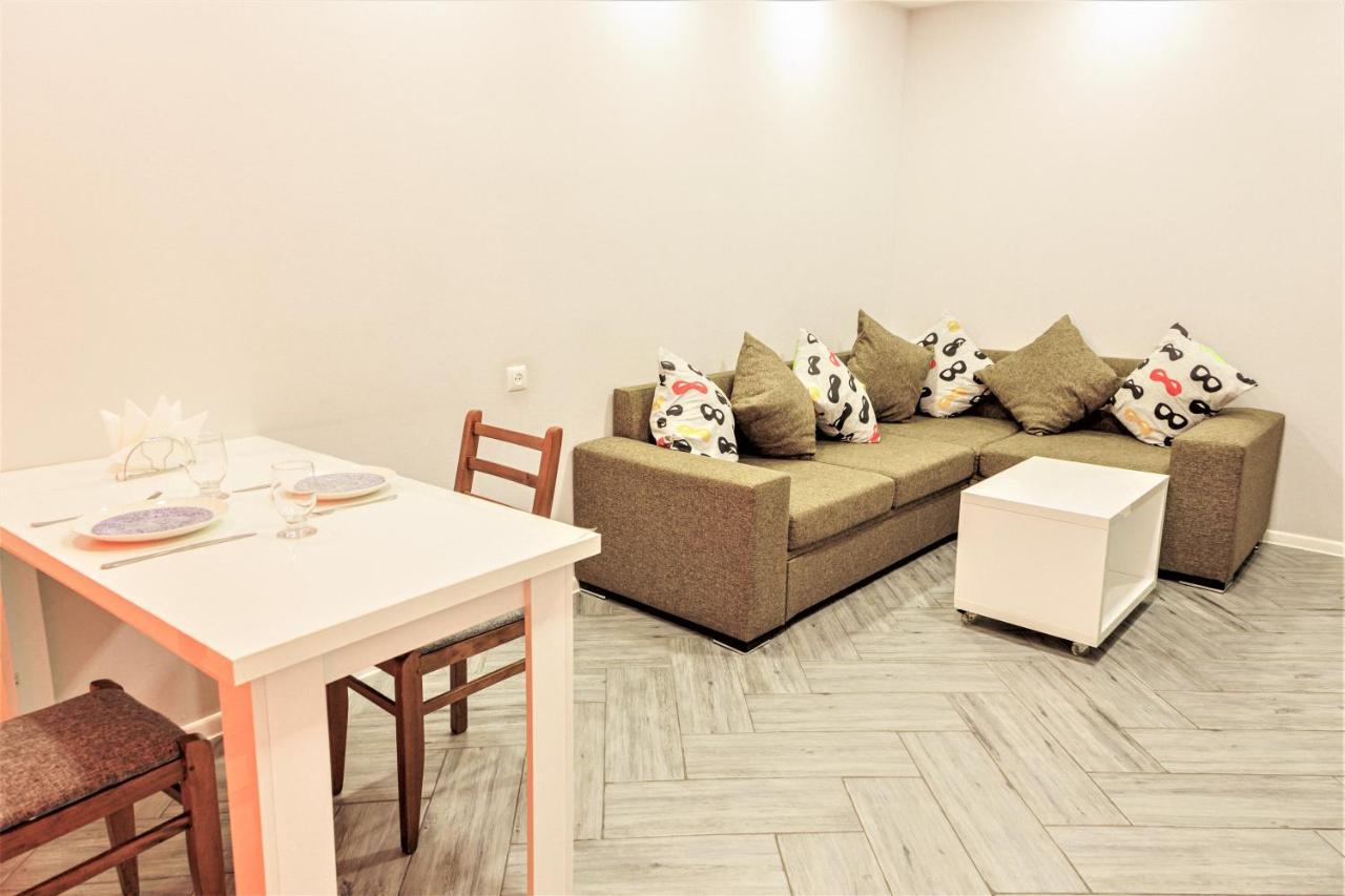 Apartment "B" With A Separate Bedroom Tbilisi Bagian luar foto