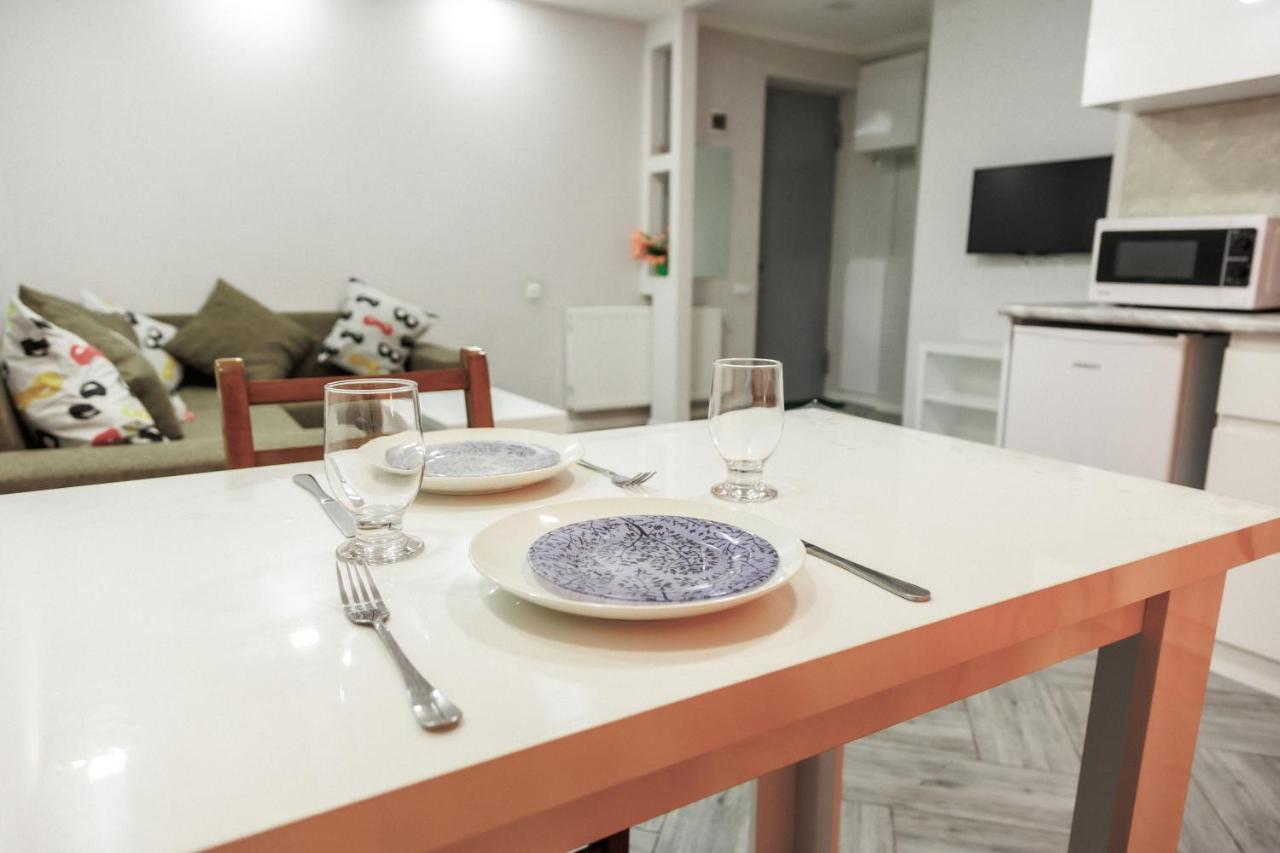 Apartment "B" With A Separate Bedroom Tbilisi Bagian luar foto